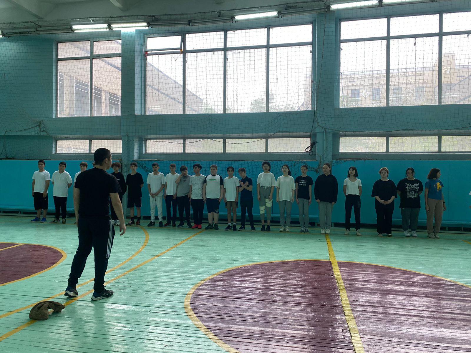 Декада предметов эстетического цикла. Открытый урок по физической культуре в 8-Б классе, учитель-Заурбеков З.А.